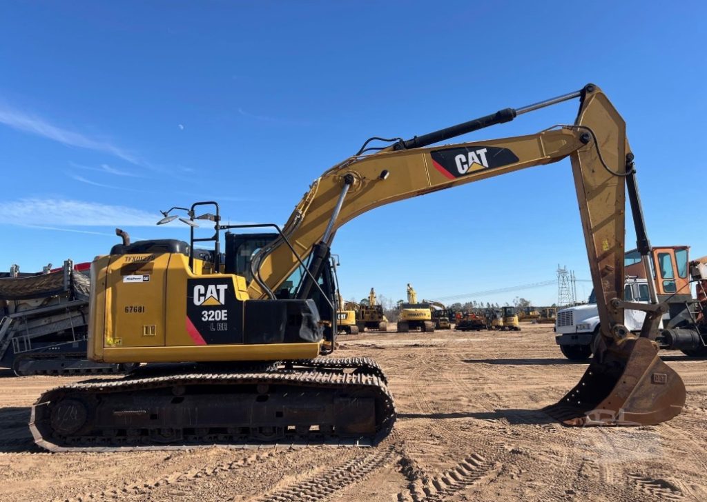 Caterpillar 320E RR-2 Excavator (2016)