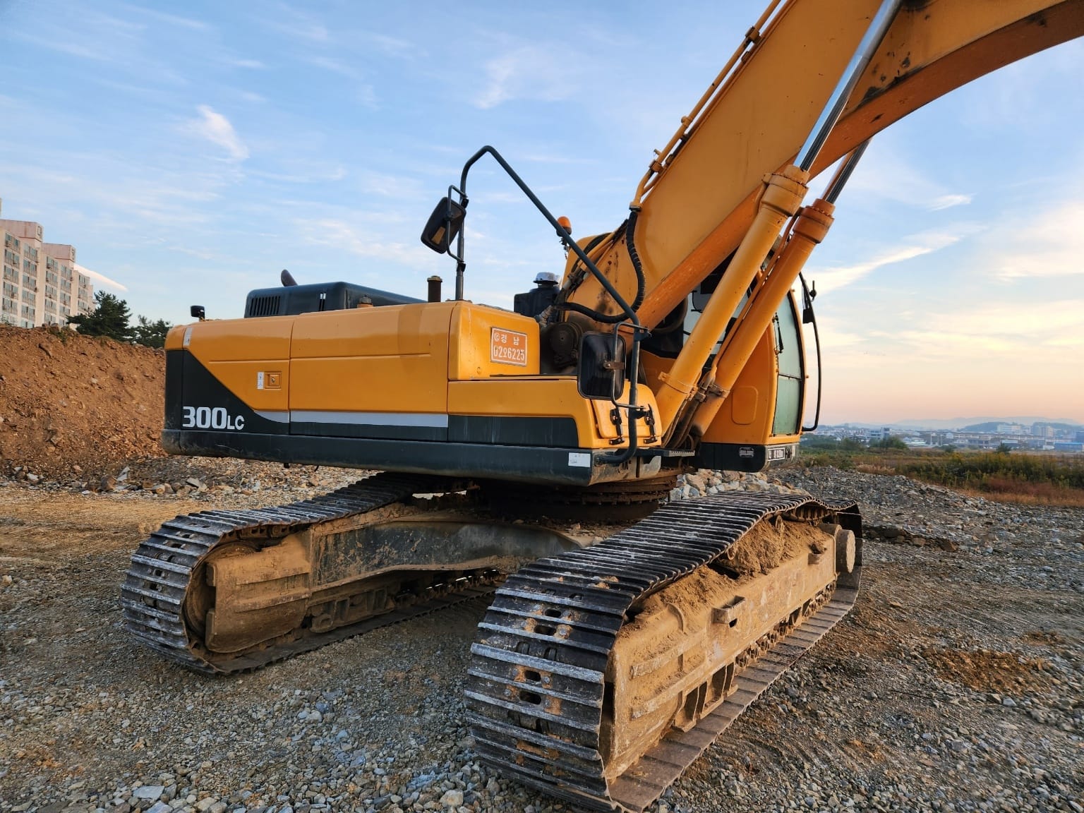 Hyundai Robex 300LC Excavator